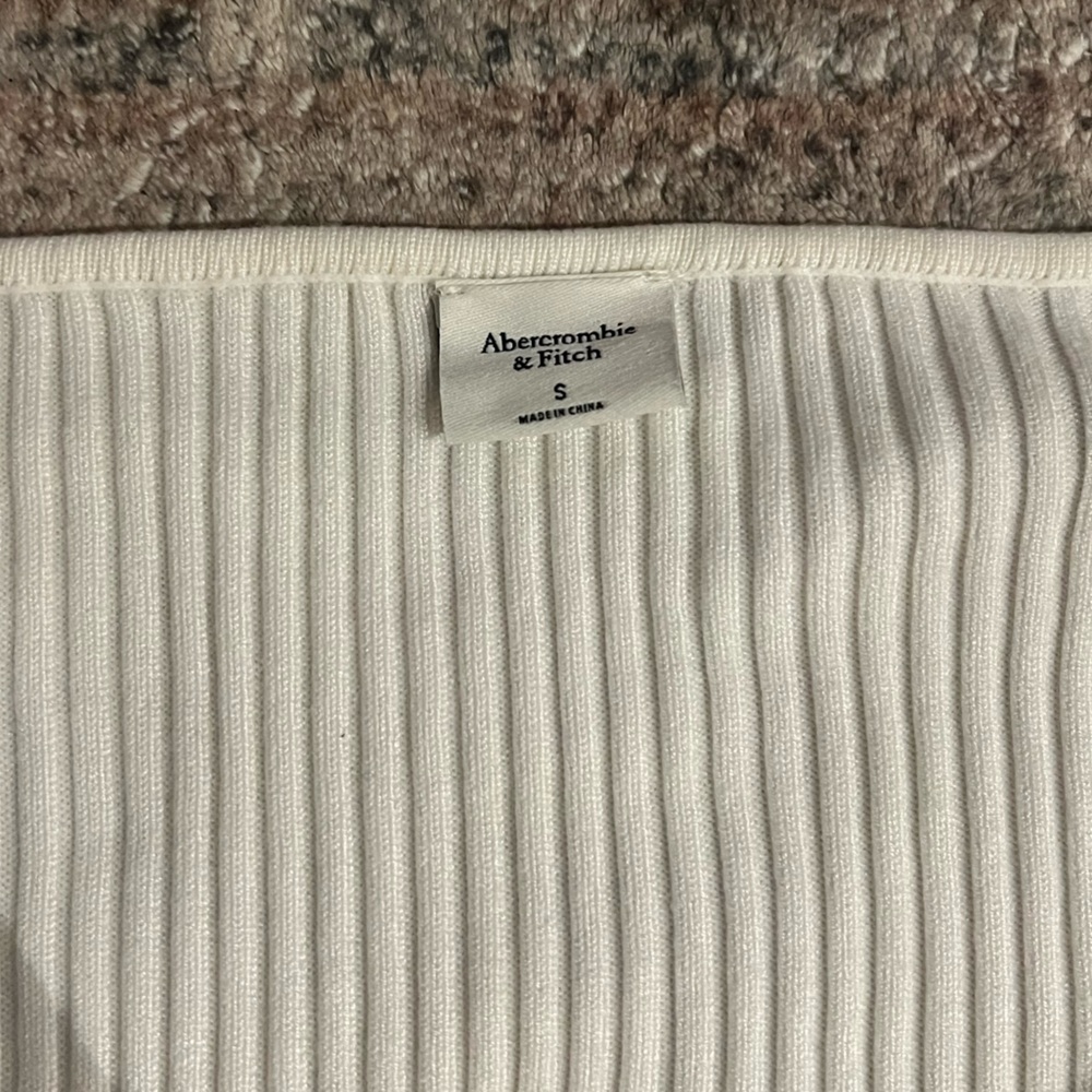 Abercrombie & Fitch Cream Ribbed Long Sleeve Top, cropped - Picture 3 of 3
